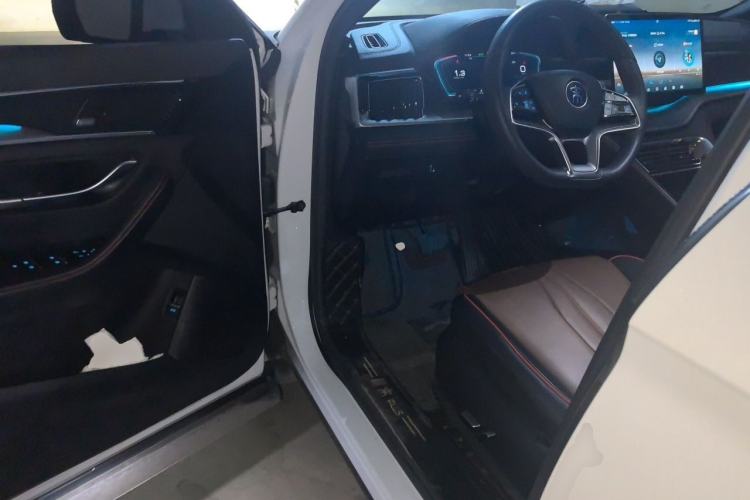 Used BYD Song PLUS 2020 1.5T Automatic Flagship Edition Driver Seat