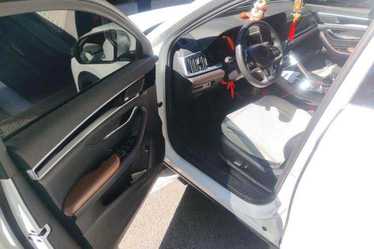 Used BYD Song PLUS 2020 1.5T Automatic Flagship Edition Driver Seat
