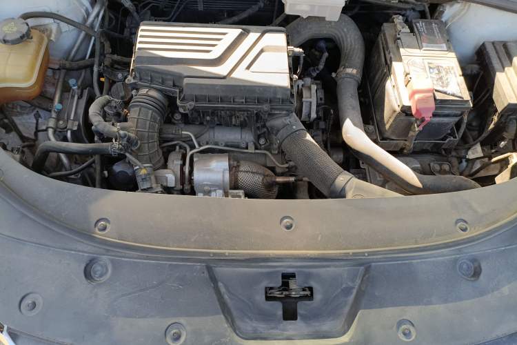 Used BYD Song PLUS 2020 1.5T Automatic Prestige Version Engine Bay