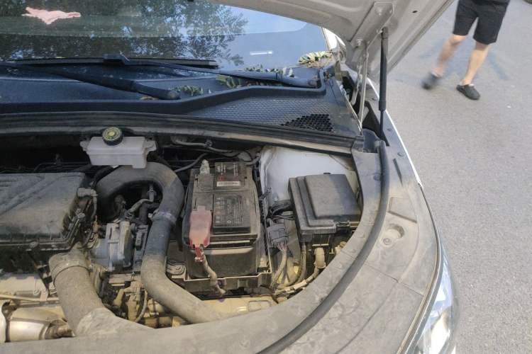 Used BYD Song PLUS 2020 1.5T Automatic Prestige Version Engine Bay Left