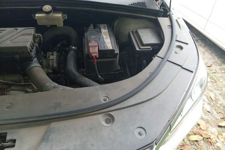 Used BYD Song PLUS 2020 1.5T Automatic Luxury Version Engine Bay Left