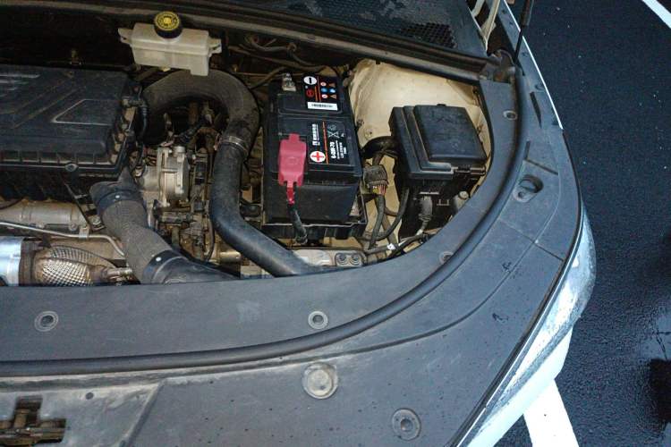 Used BYD Song PLUS 2020 1.5T Automatic Flagship Edition Engine Bay Left