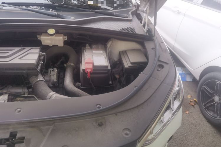 Used BYD Song PLUS 2020 1.5T Automatic Prestige Version Engine Bay Left