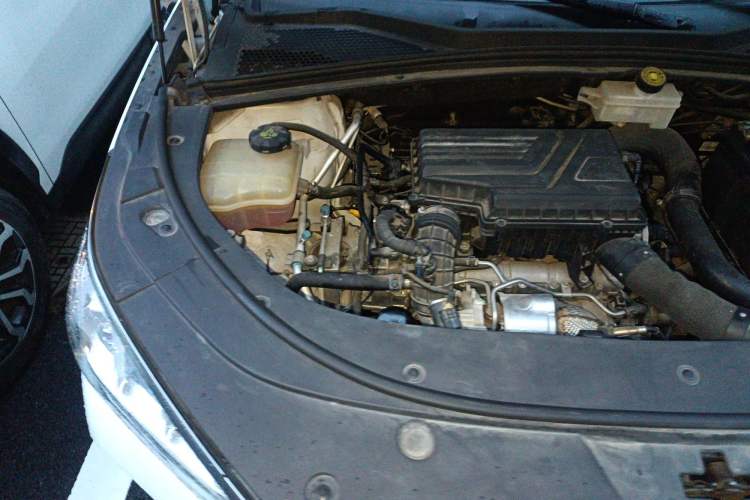 Used BYD Song PLUS 2020 1.5T Automatic Flagship Edition Engine Bay Right