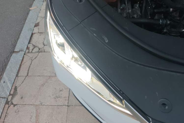 Used BYD Song PLUS 2020 1.5T Automatic Prestige Version Engine Bay Right