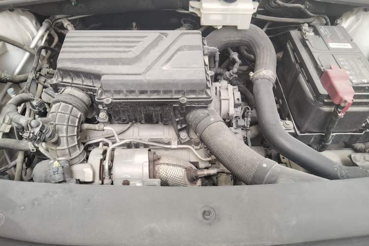 Used BYD Song PLUS 2020 1.5T Automatic Prestige Version Engine Bay