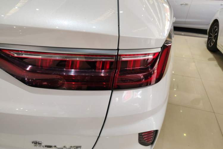 Used BYD Song PLUS 2020 1.5T Automatic Prestige Version Exterior 6