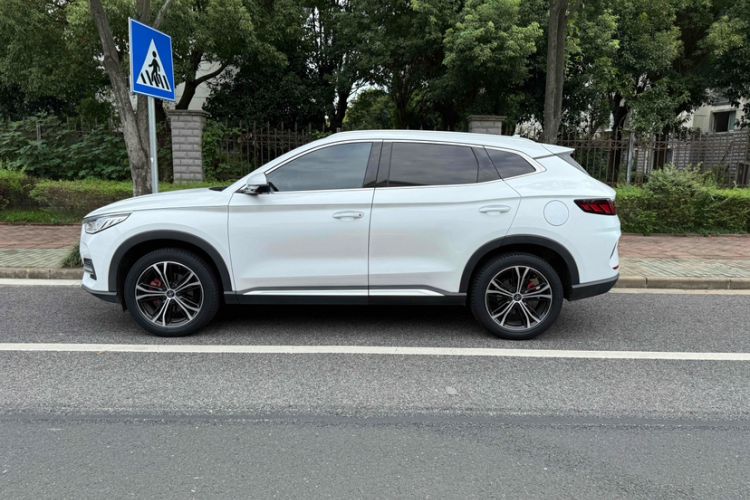 Used BYD Song PLUS 2020 1.5T Automatic Flagship Edition Exterior 6