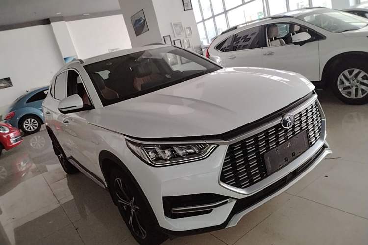 Used BYD Song PLUS 2020 1.5T Automatic Flagship Edition Front Right 45 Deg