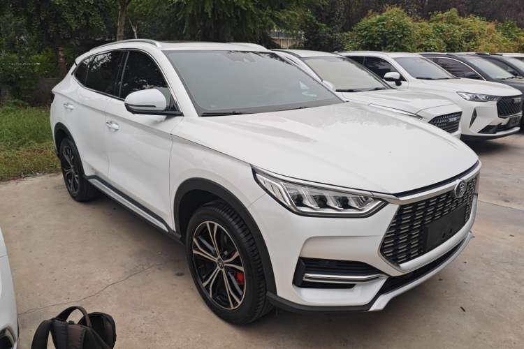 Used BYD Song PLUS 2020 1.5T Automatic Prestige Version Front Right 45 Deg