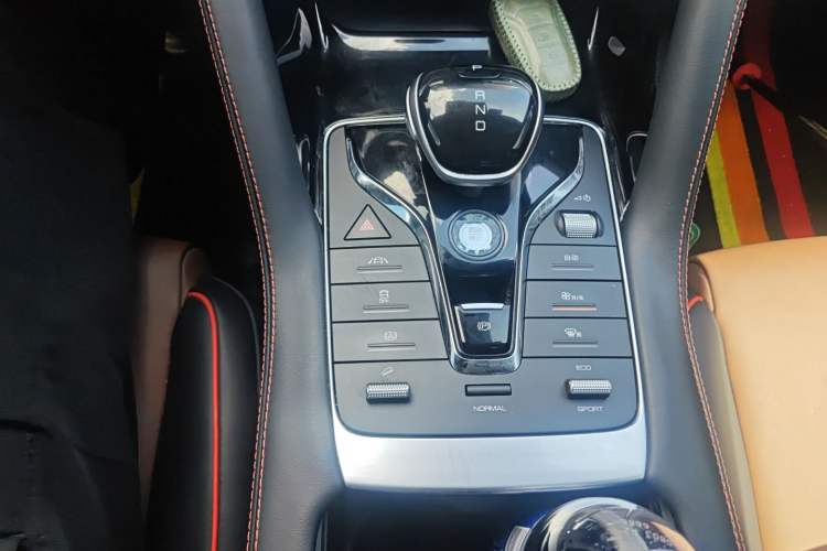 Used BYD Song PLUS 2020 1.5T Automatic Prestige Version Gear Lever