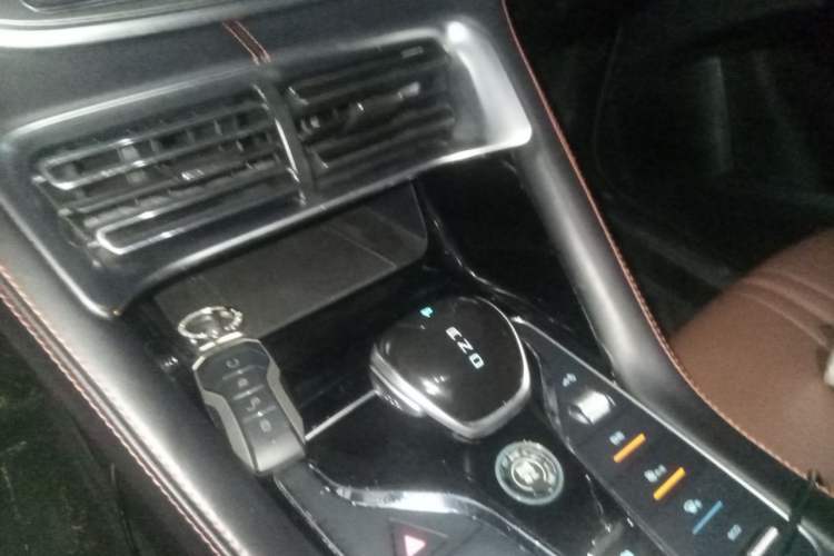 Used BYD Song PLUS 2020 1.5T Automatic Prestige Version Gear Lever