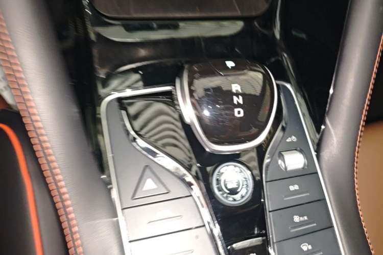 Used BYD Song PLUS 2020 1.5T Automatic Prestige Version Gear Lever