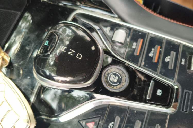 Used BYD Song PLUS 2020 1.5T Automatic Prestige Version Gear Lever