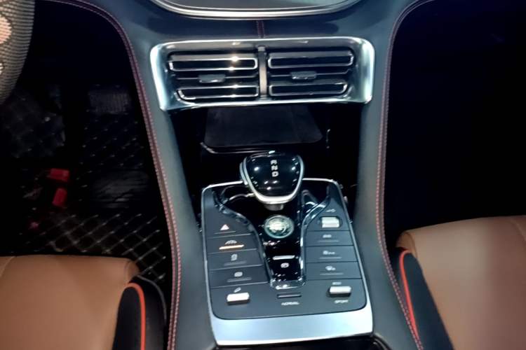 Used BYD Song PLUS 2020 1.5T Automatic Prestige Version Gear Lever