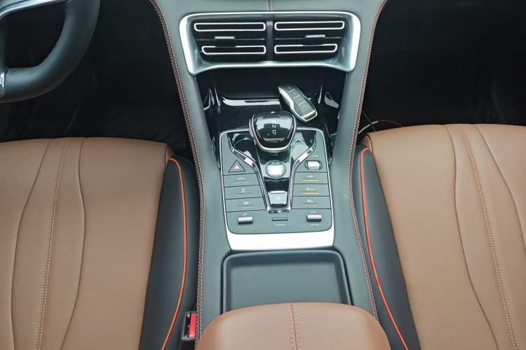 Used BYD Song PLUS 2020 1.5T Automatic Prestige Version Gear Lever