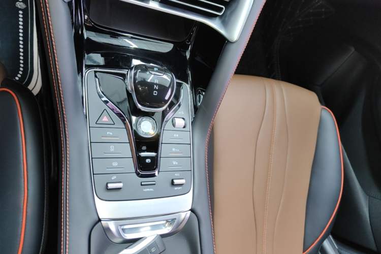 Used BYD Song PLUS 2020 1.5T Automatic Luxury Version Gear Lever