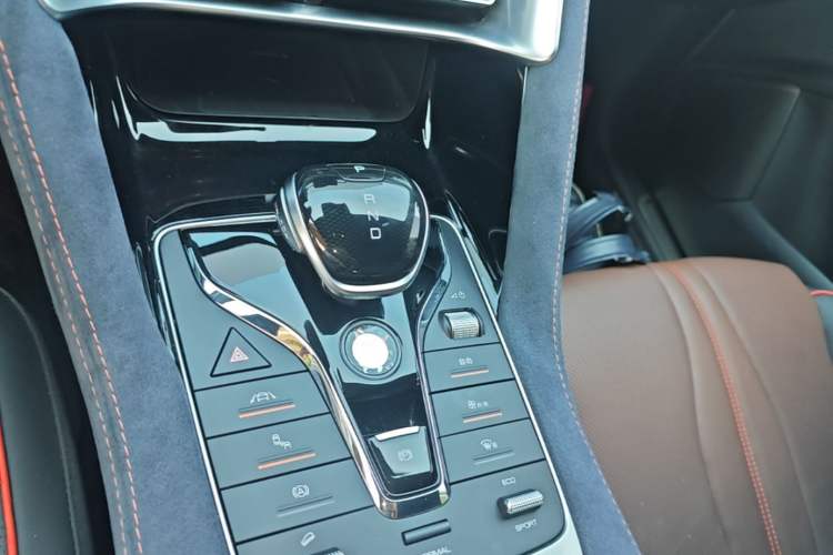 Used BYD Song PLUS 2020 1.5T Automatic Flagship PLUS Gear Lever