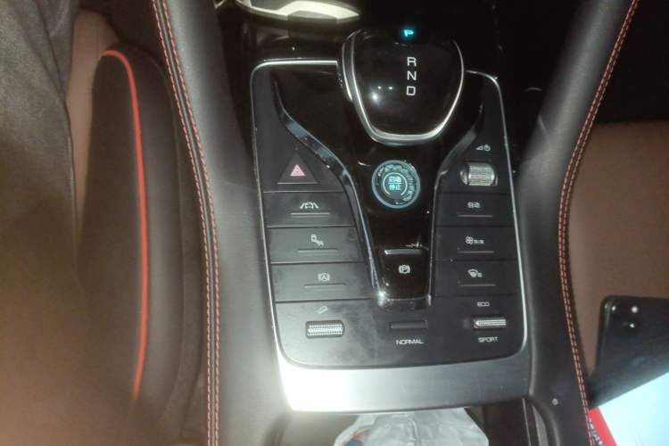Used BYD Song PLUS 2020 1.5T Automatic Flagship Edition Gear Lever
