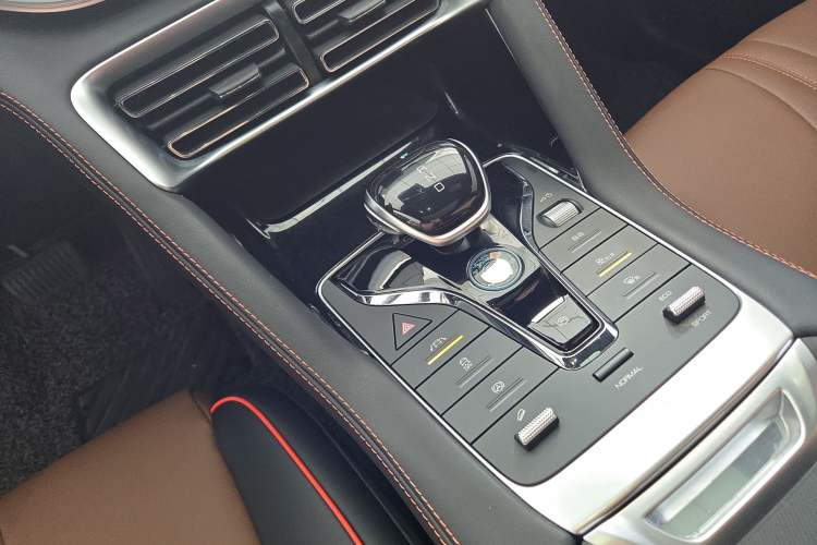 Used BYD Song PLUS 2020 1.5T Automatic Prestige Version Gear Lever