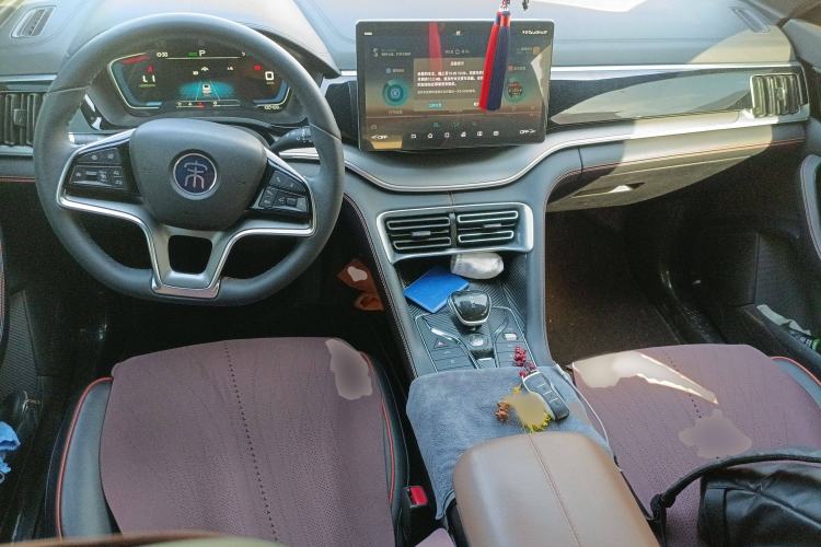 Used BYD Song PLUS 2020 1.5T Automatic Prestige Version Interior 2
