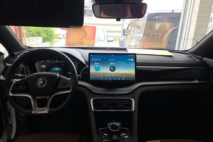 Used BYD Song PLUS 2020 1.5T Automatic Prestige Version Interior 2