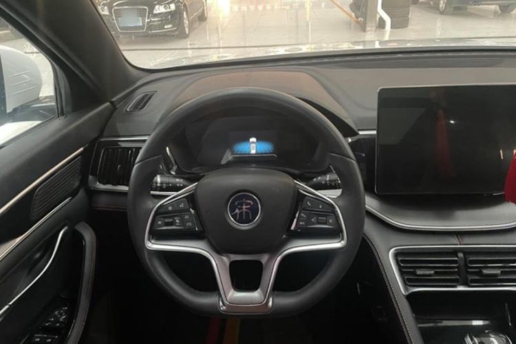 Used BYD Song PLUS 2020 1.5T Automatic Prestige Version Interior 2