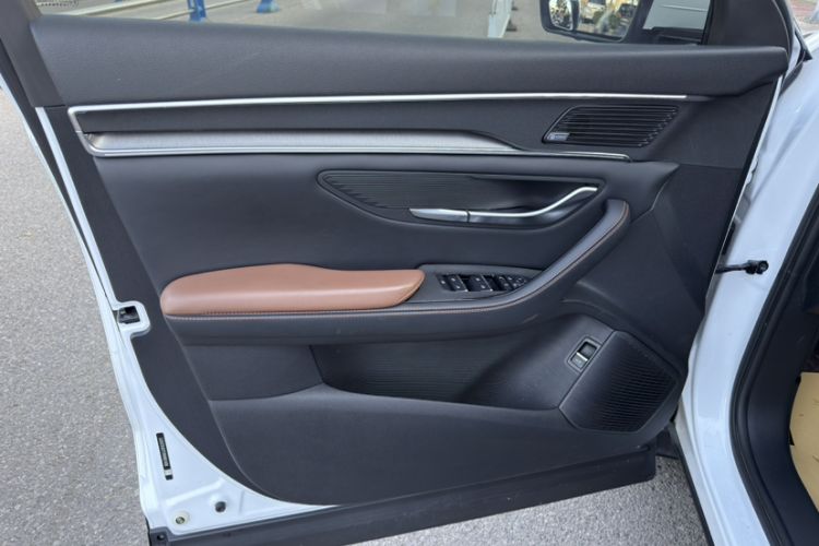 Used BYD Song PLUS 2020 1.5T Automatic Flagship Edition Interior 2