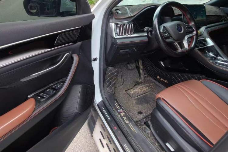 Used BYD Song PLUS 2020 1.5T Automatic Prestige Version Interior 3