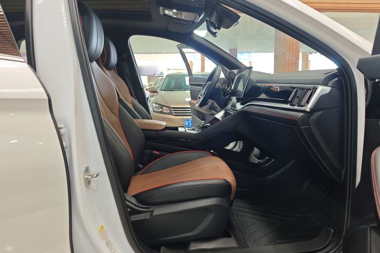 Used BYD Song PLUS 2020 1.5T Automatic Prestige Version Interior 3