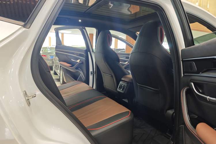 Used BYD Song PLUS 2020 1.5T Automatic Prestige Version Interior 4