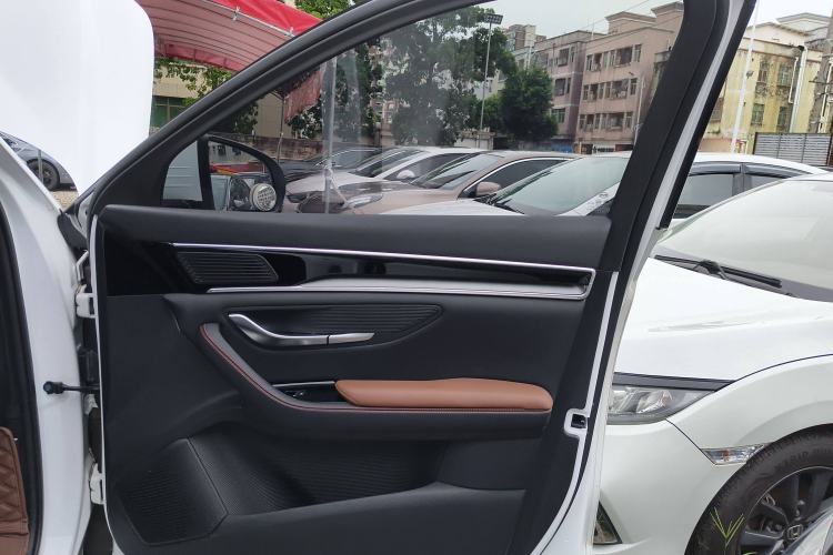 Used BYD Song PLUS 2020 1.5T Automatic Prestige Version Interior 5