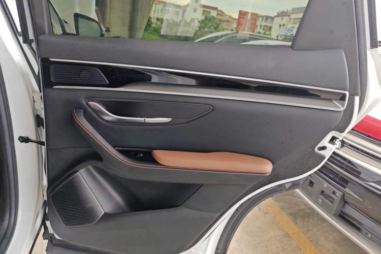 Used BYD Song PLUS 2020 1.5T Automatic Prestige Version Interior 6