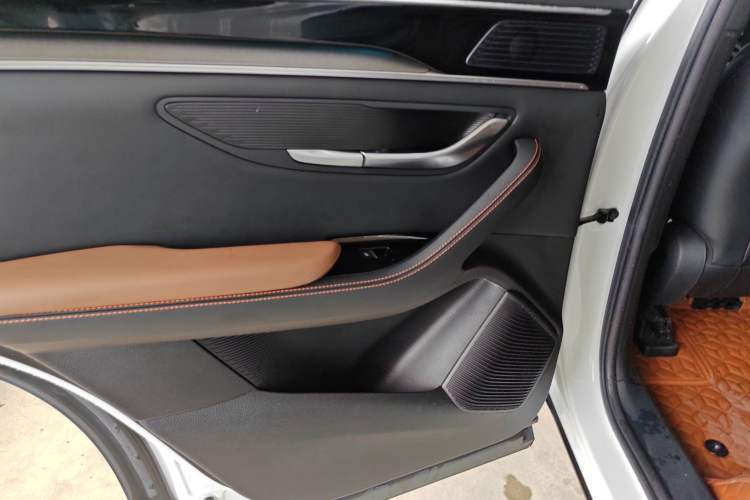 Used BYD Song PLUS 2020 1.5T Automatic Prestige Version Interior 8