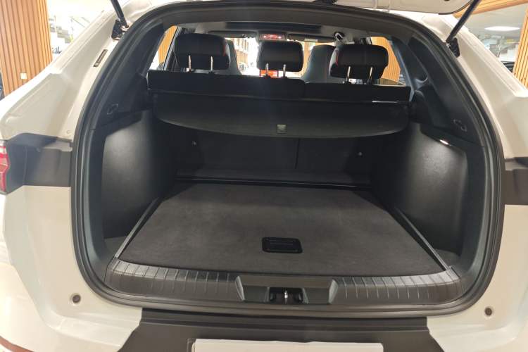 Used BYD Song PLUS 2020 1.5T Automatic Prestige Version Interior 9