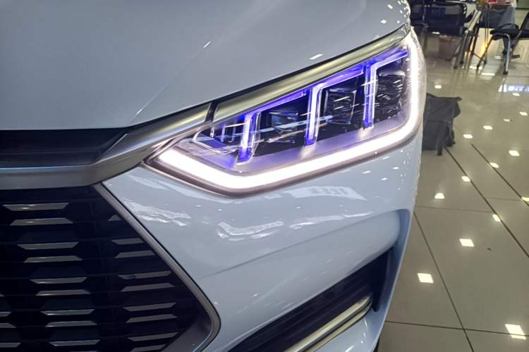 Used BYD Song PLUS 2020 1.5T Automatic Prestige Version Left Front Headlight