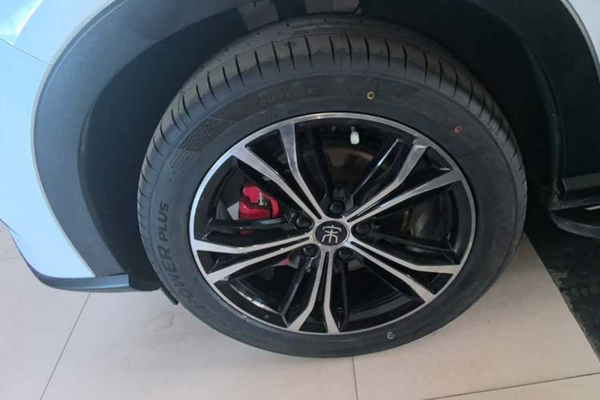 Used BYD Song PLUS 2020 1.5T Automatic Prestige Version Left Front Wheel Hub