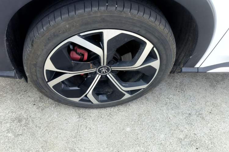 Used BYD Song PLUS 2020 1.5T Automatic Flagship PLUS Left Front Wheel Hub