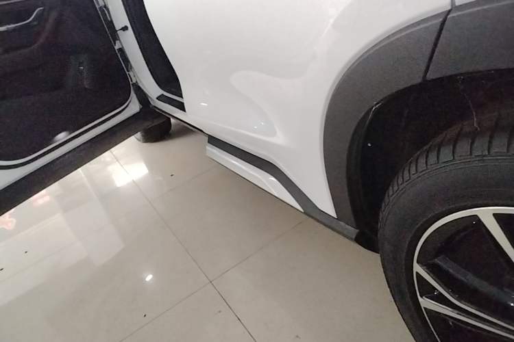 Used BYD Song PLUS 2020 1.5T Automatic Flagship Edition Left Side Sill