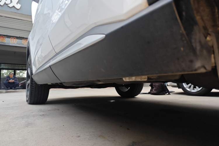 Used BYD Song PLUS 2020 1.5T Automatic Prestige Version Left Side Sill