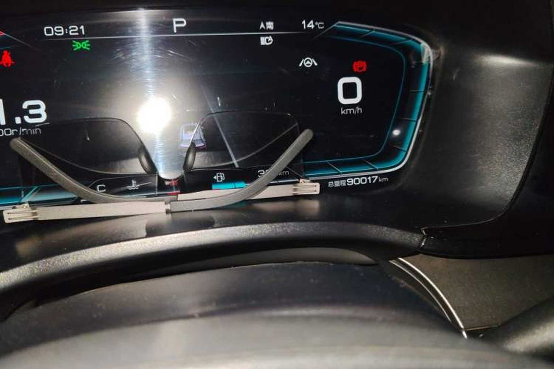 Used BYD Song PLUS 2020 1.5T Automatic Flagship Edition Odometer Close Up