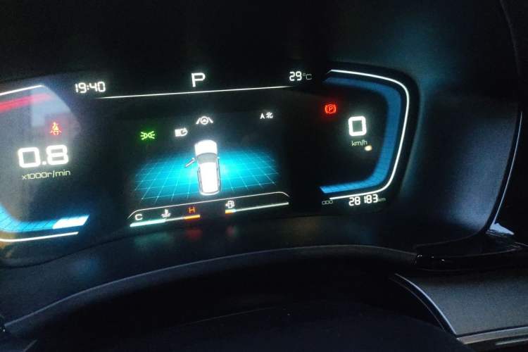 Used BYD Song PLUS 2020 1.5T Automatic Prestige Version Odometer Close Up