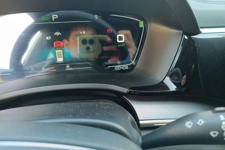 Used BYD Song PLUS 2020 1.5T Automatic Prestige Version Odometer Close Up