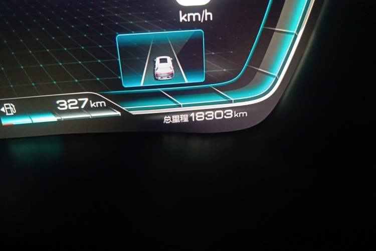Used BYD Song PLUS 2020 1.5T Automatic Flagship Edition Odometer Close Up