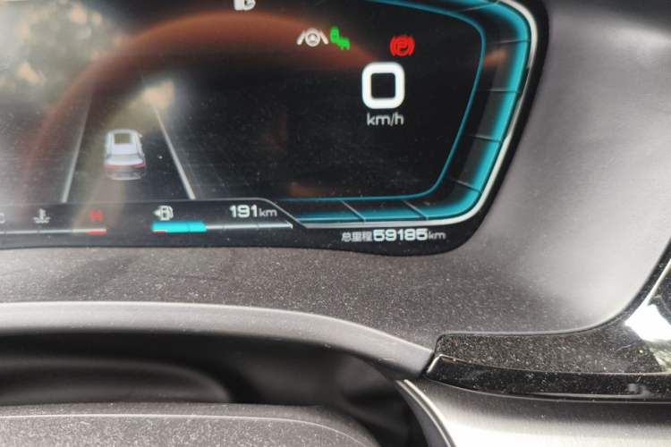 Used BYD Song PLUS 2020 1.5T Automatic Flagship Edition Odometer Close Up