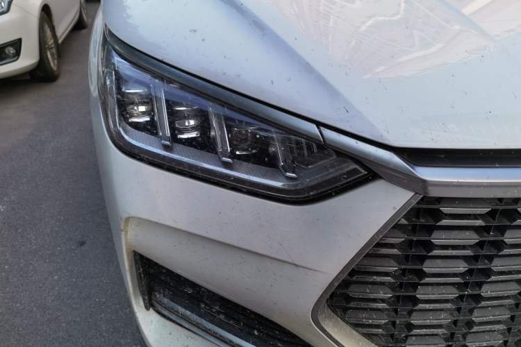Used BYD Song PLUS 2020 1.5T Automatic Flagship PLUS Right Front Headlight