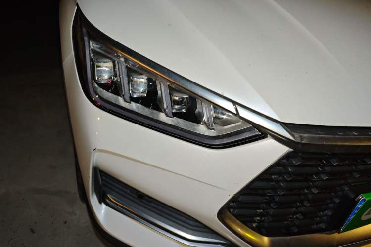 Used BYD Song PLUS 2020 1.5T Automatic Flagship Edition Right Front Headlight
