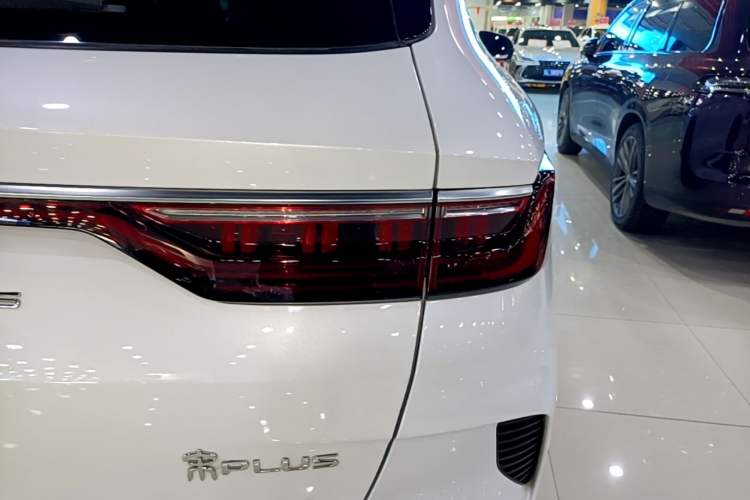 Used BYD Song PLUS 2020 1.5T Automatic Prestige Version Right Rear Taillight
