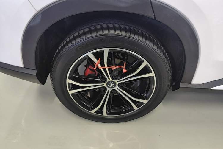 Used BYD Song PLUS 2020 1.5T Automatic Prestige Version Right Rear Wheel Hub