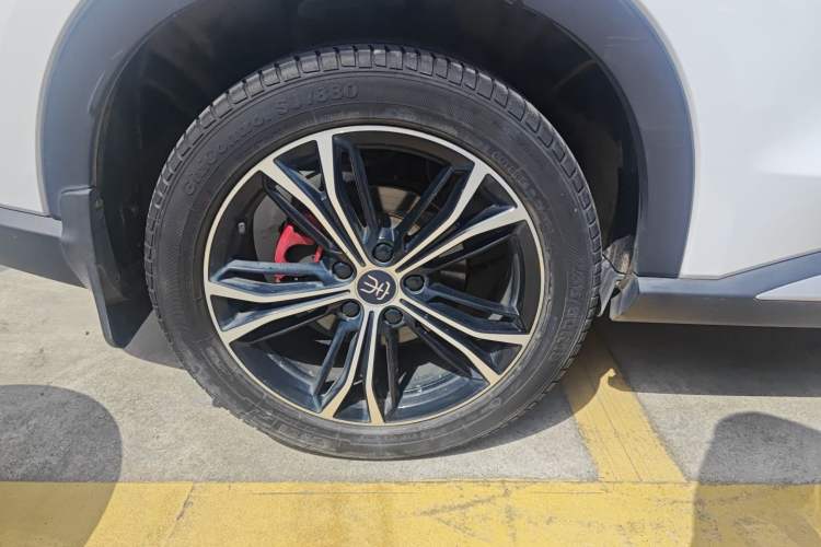Used BYD Song PLUS 2020 1.5T Automatic Prestige Version Right Rear Wheel Hub
